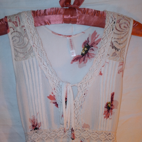 Dress - Picture 2 of 4